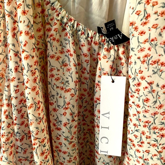 Vici floral tiered maxi dress, halter neck, medium - Picture 5 of 5